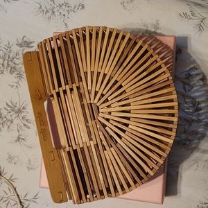 M I N I Cult Gaia Clutch